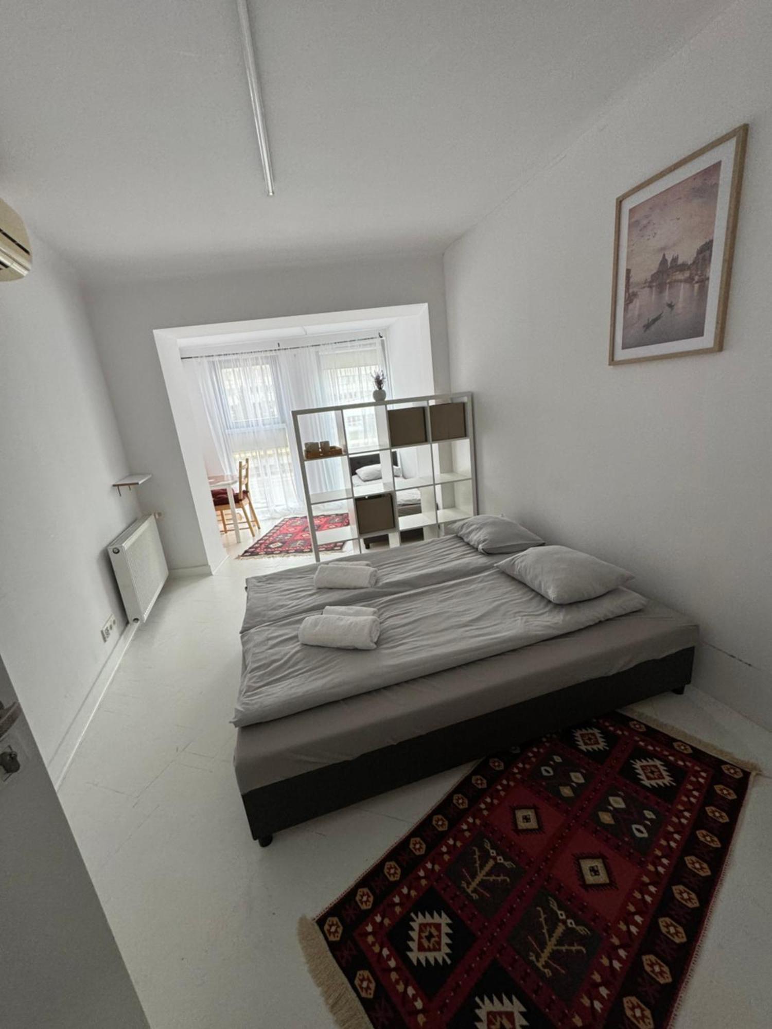 Esa Home Varşovia Exterior foto